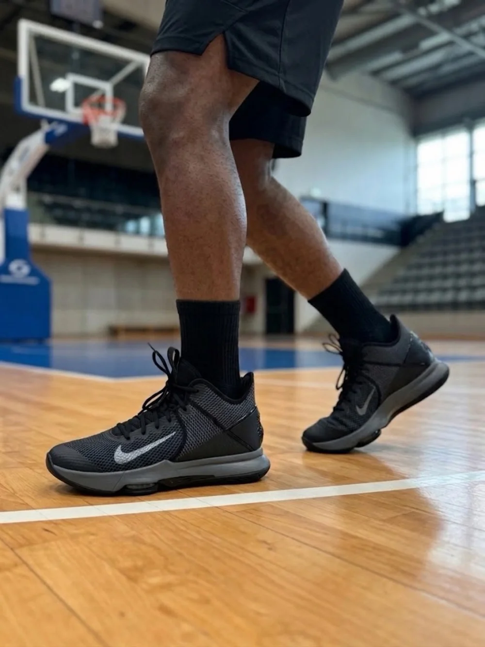 Nike - LeBron James Dark Gray/Black Athletic Shoes